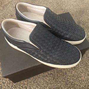 [Authenticated]  BOTTEGA VENETA NAVY WOVEN LEATHER SLIP ON SNEAKER 19701…